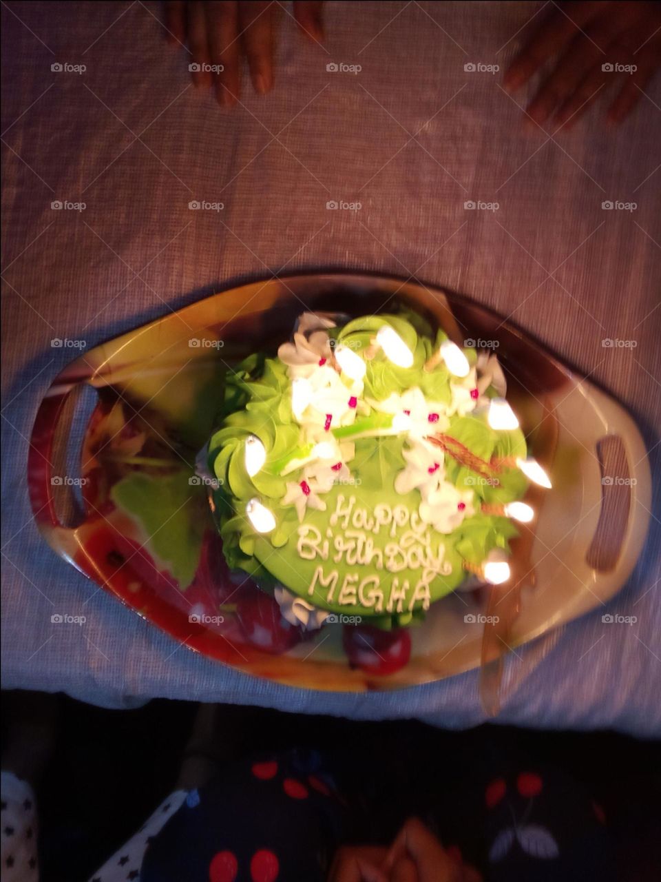 upload photo foap market   with  delicious cake 🎂