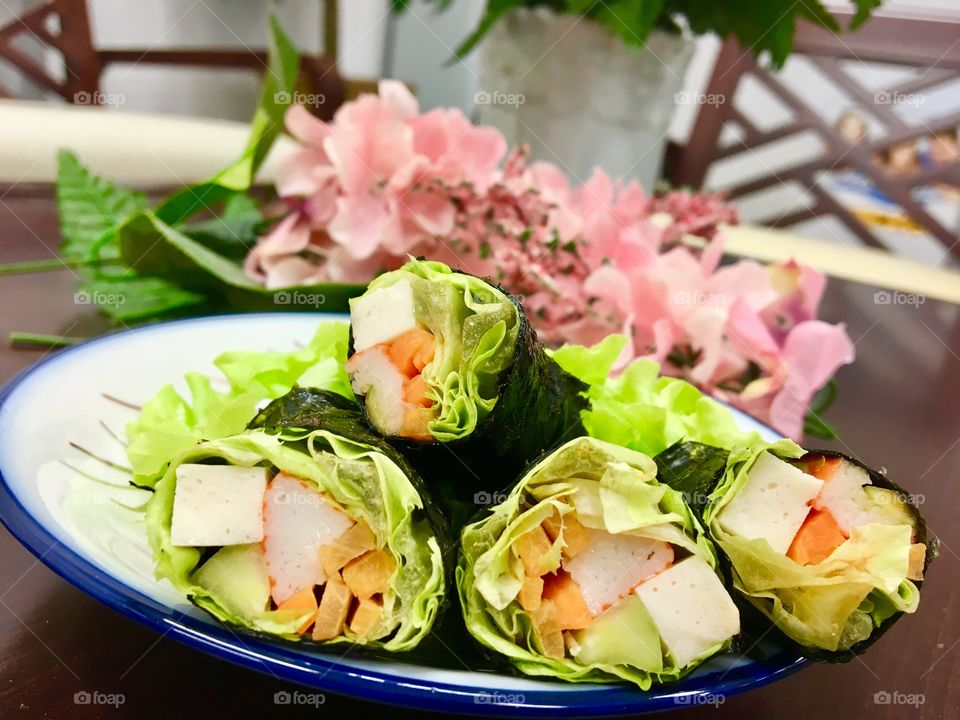 Salad rolls
