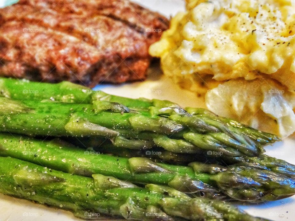 Healthy Dinner Of Steak And Green Vegetables
