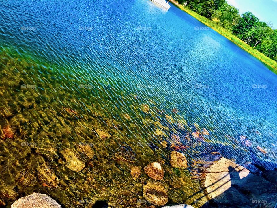 Beautiful colours from a lake 