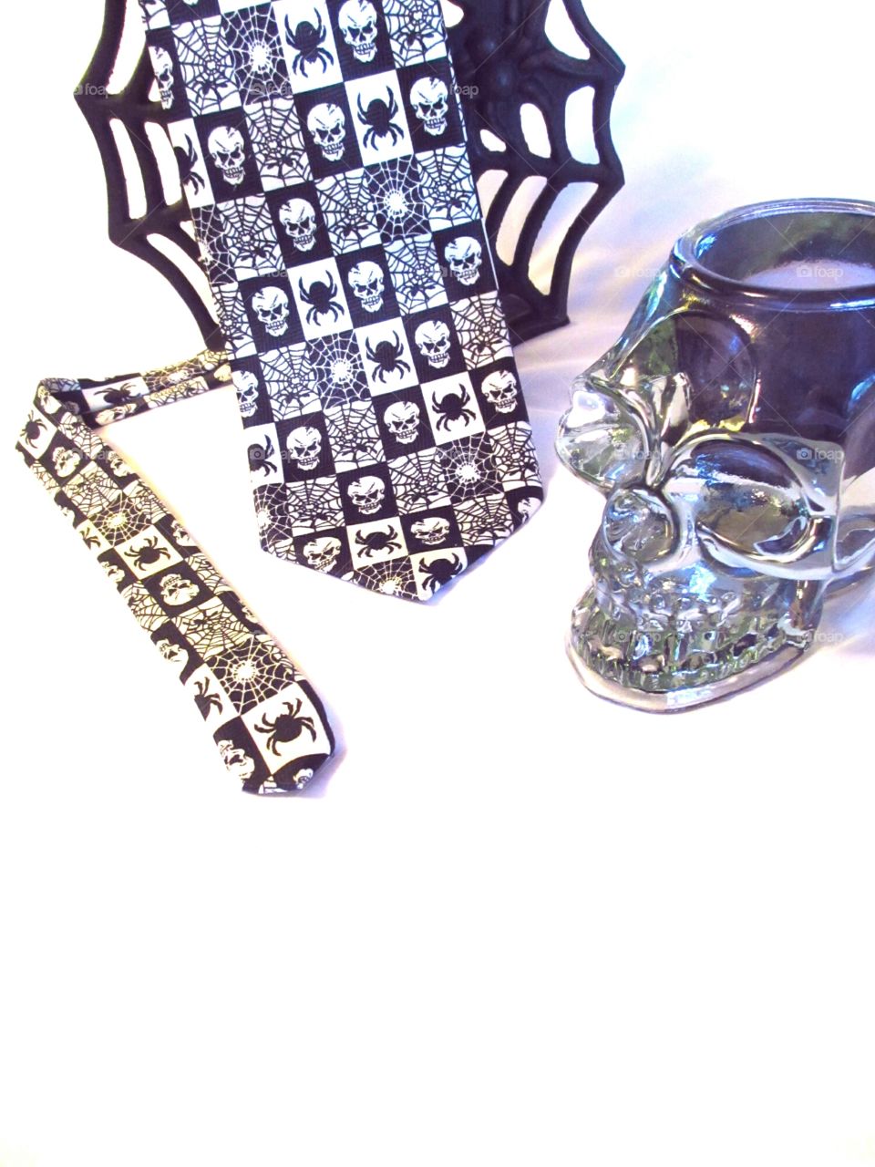 Halloween tie. Halloween skull, spider and Web tie and crystal skull