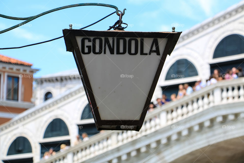 light gondola
