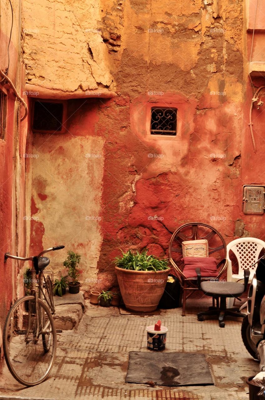 Marrakech residential house entry patio 