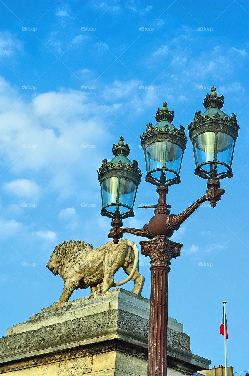 Street lights of Paris