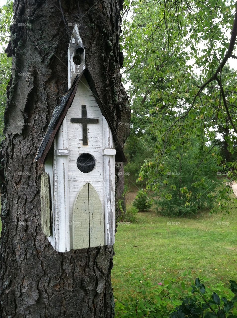 Church birdhouse 