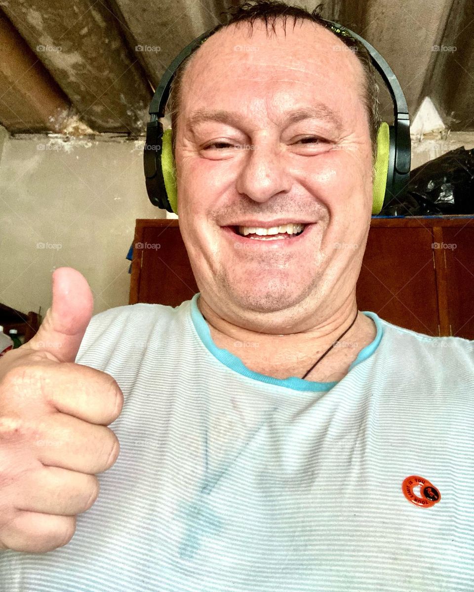 Suar faz muito bem! E nesse sábado ameno, caprichei.
Pratique #esportes! O #corpo, a #alma e a #mente agradecem. Olhe aí a minha cara de #feliz.
🏃‍♂️
#corrida