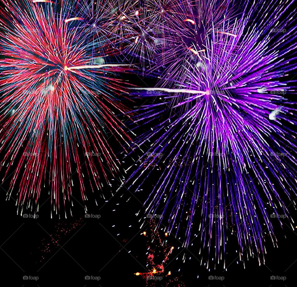 Independence Day - Whether you are lighting off colorful fireworks, firing up the barbecue grill, spending time with friends, or going to a parade, 4th of July is one of the most patriotic celebration in the United States. Celebrating Freedom!