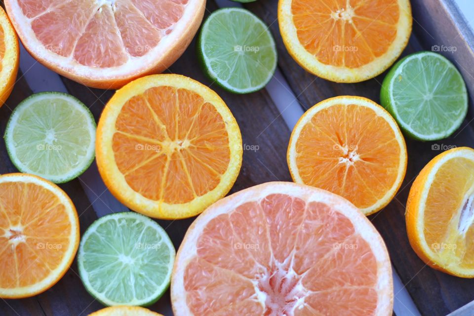 Variety of citrus fruits in box