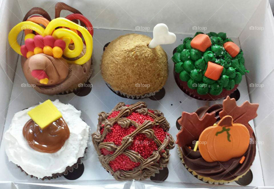 Thanksgiving cupcakes. Quirky, unique and festive Thanksgiving cupcakes