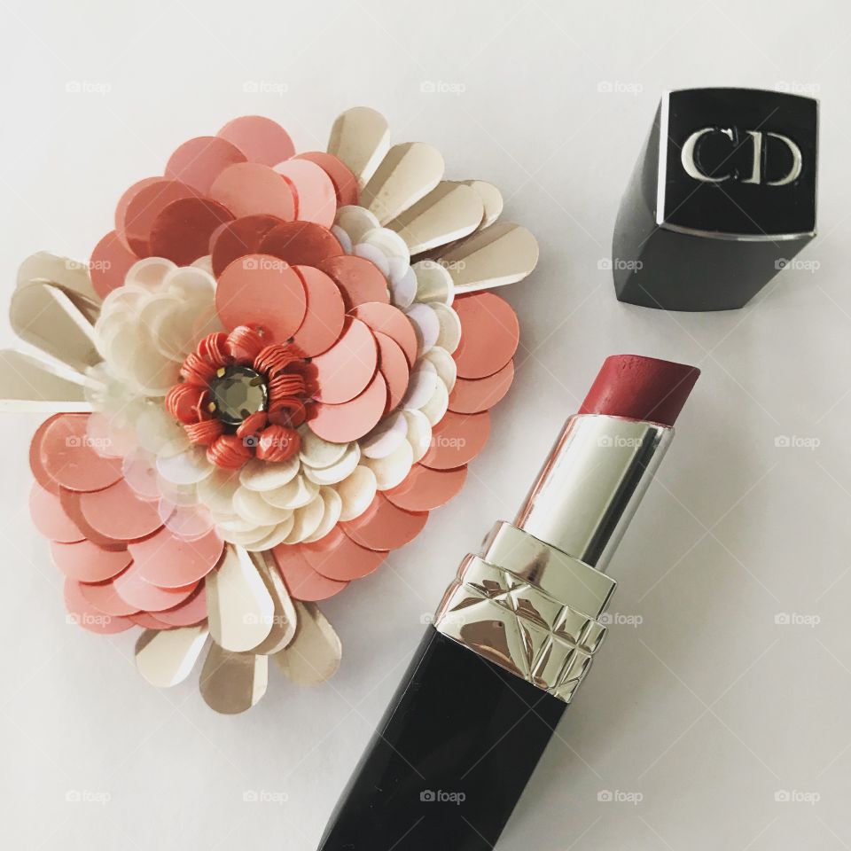 Lipstick with flower application 