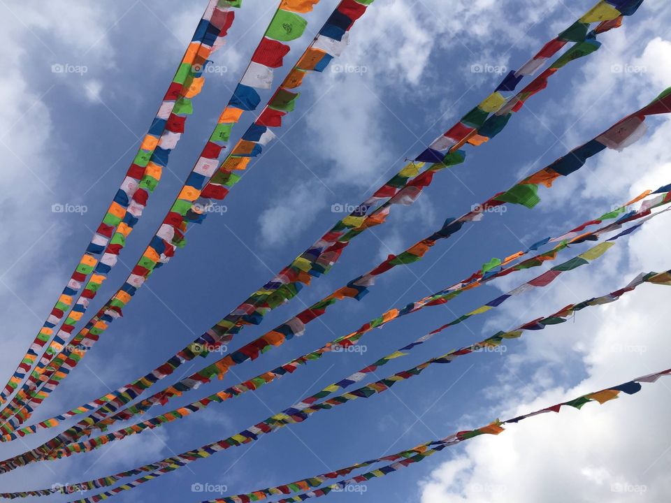 Just like this prayer flags, I am full of hopes, dreams, concerns, prayers and wishes of good thoughts. ❤️