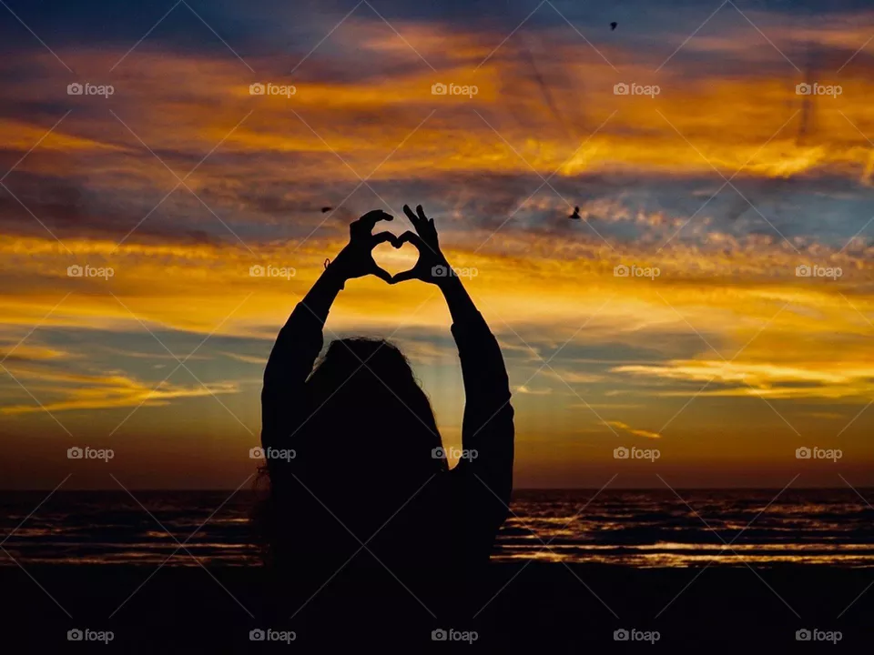 Beautiful sunset ( LOVE ) 🧡💛🧡