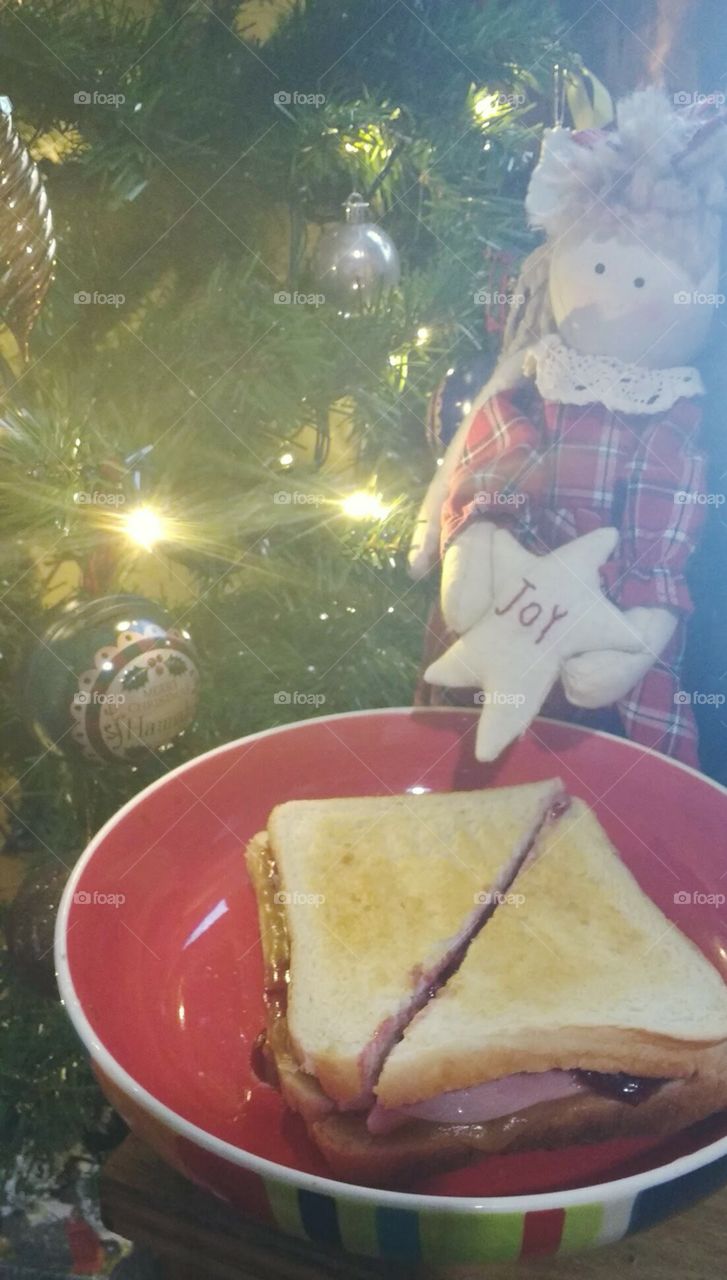 Christmas dinner leftovers sandwich, turkey, stuffing, cranberry sauce, Mayo sandwich.