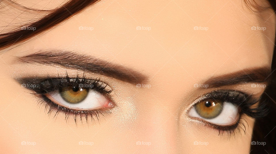 green eyes close up
