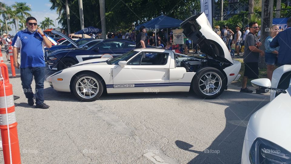 Ford GT