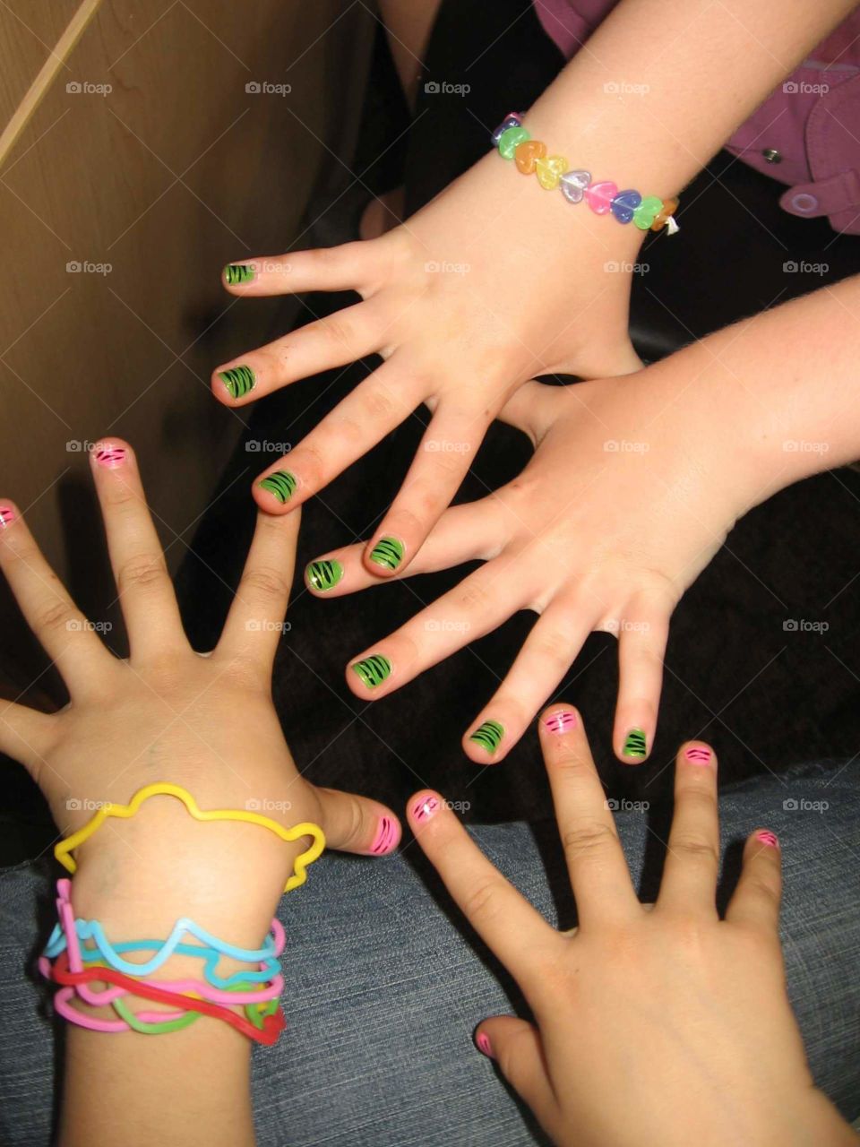 girls manicure