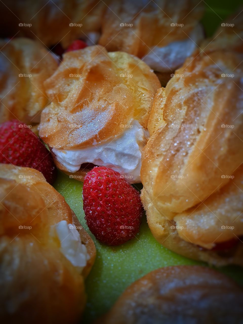 Cream Puff with Strawberry