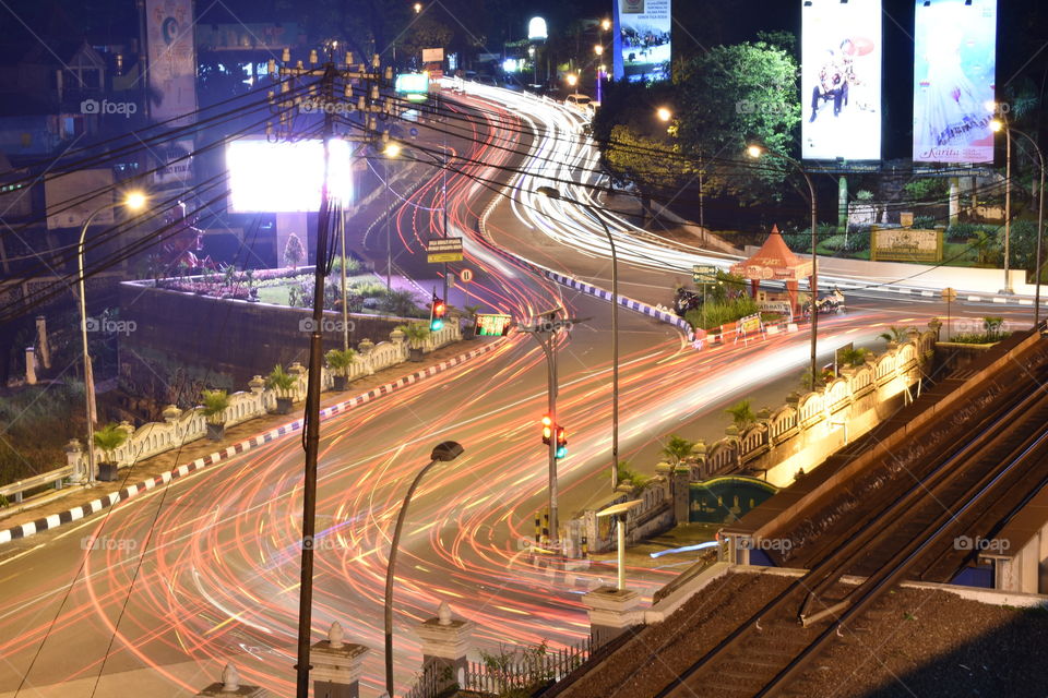 jalanan pagi siang sore padat