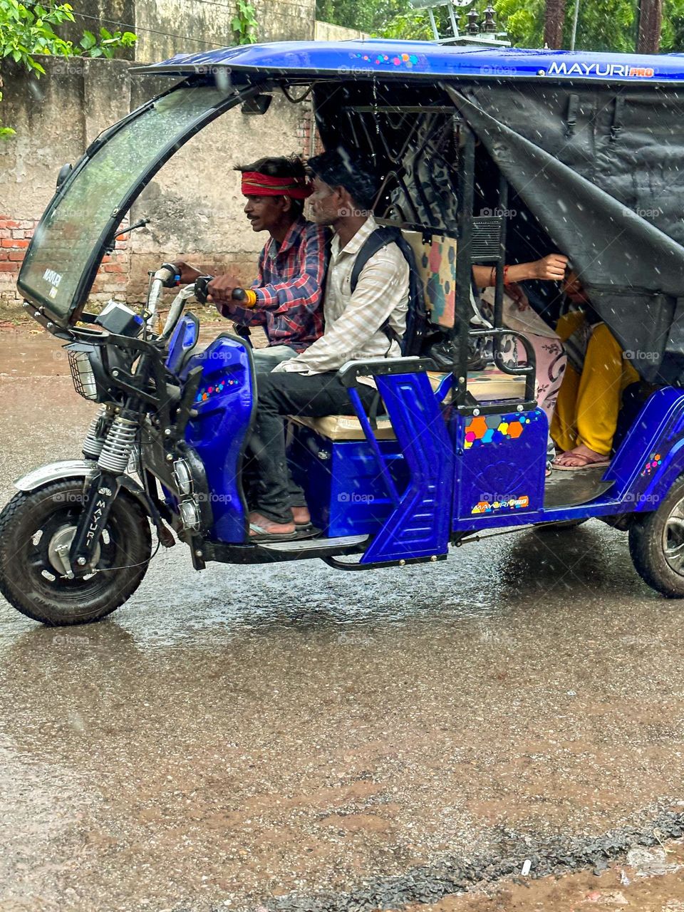 Source of Public Transport E Rickshaw which is eco friendly 