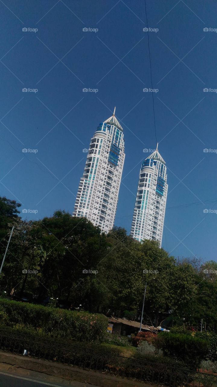 this is the longest building of India
which is located at mumbai
this is called as a twin tower