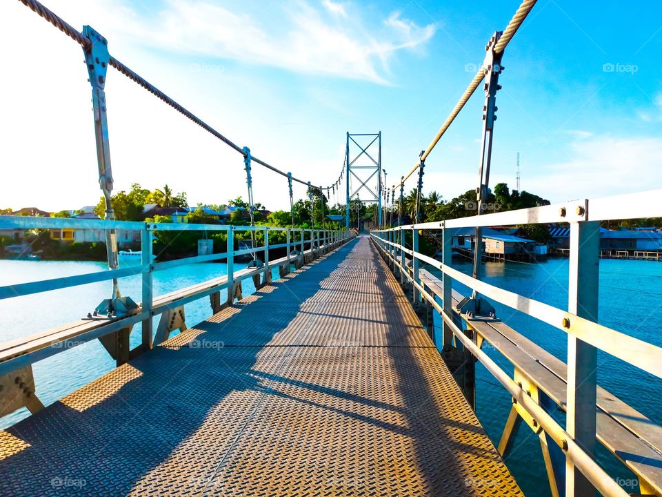 Fair suspention bridge