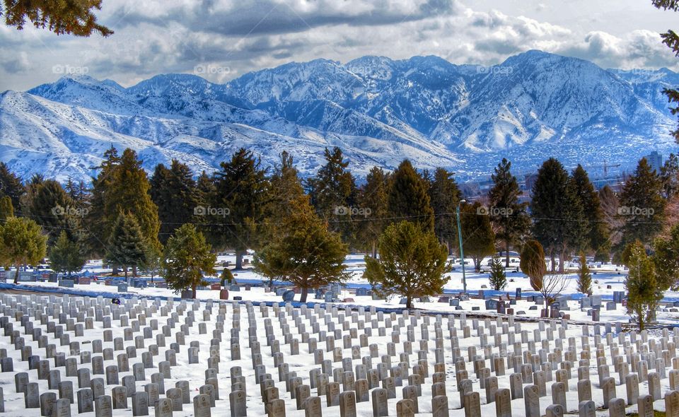 Graves and mountains 
