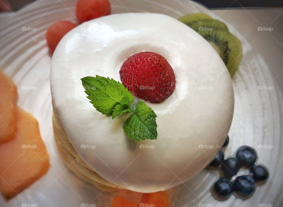 Pastry Soufflé With Strawberry 