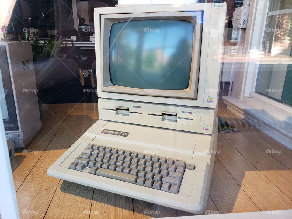 Outdated, vintage Apple Mac computer