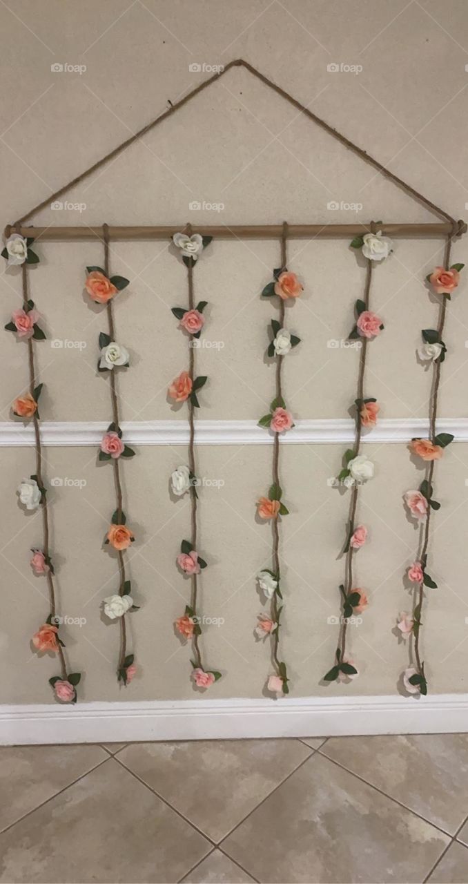 Dollar tree diy , flower wall decor 