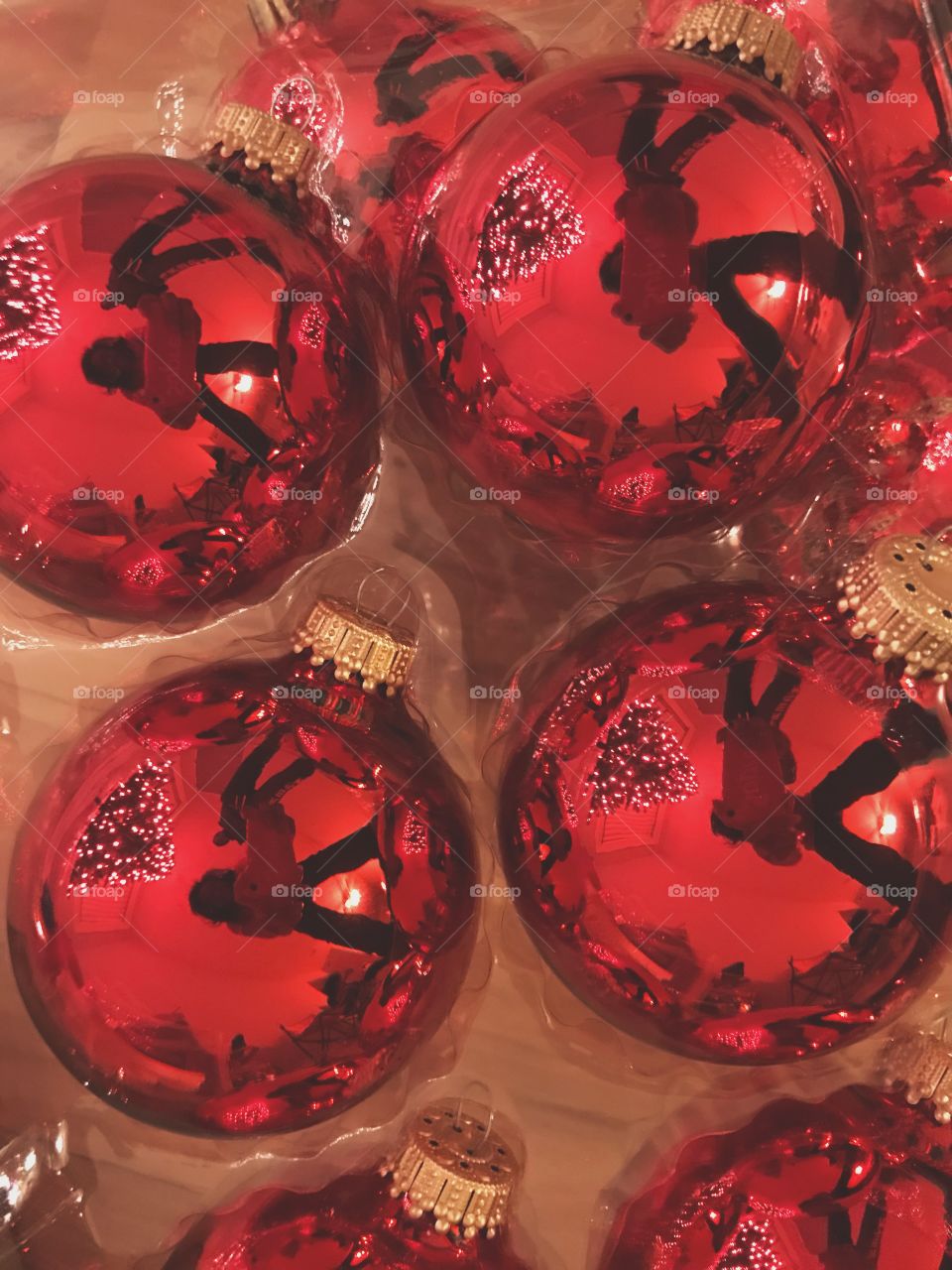 Red Ornaments 