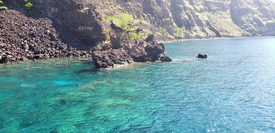 Hawaii ocean cliff