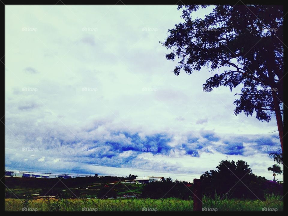 🌅Desperte, #Jundiaí!
Ótima 5a feira a todos. 
🍃
#sol #sun #sky #céu #photo #nature #morning #alvorada #natureza #horizonte #fotografia #paisagem #inspiração #amanhecer #mobgraphy #mobgrafia #FotografeiEmJundiaí