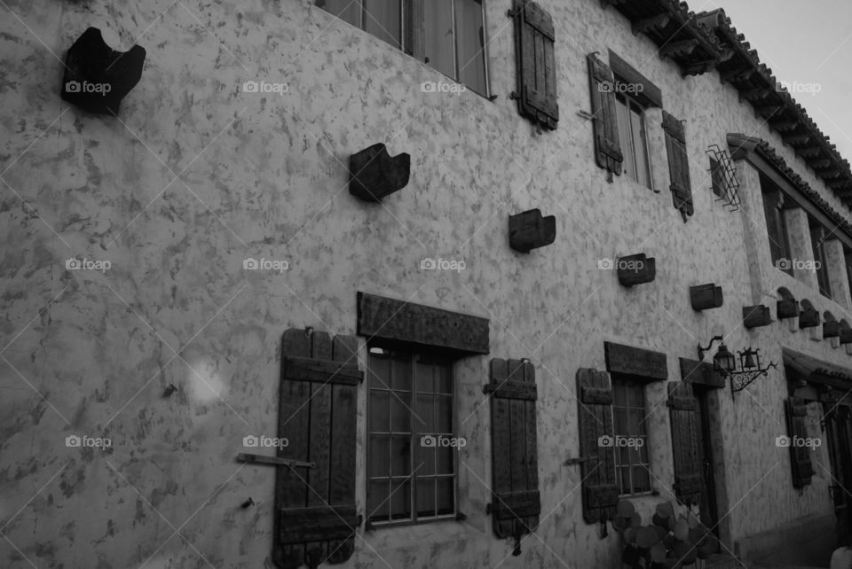 Black and white architecture 