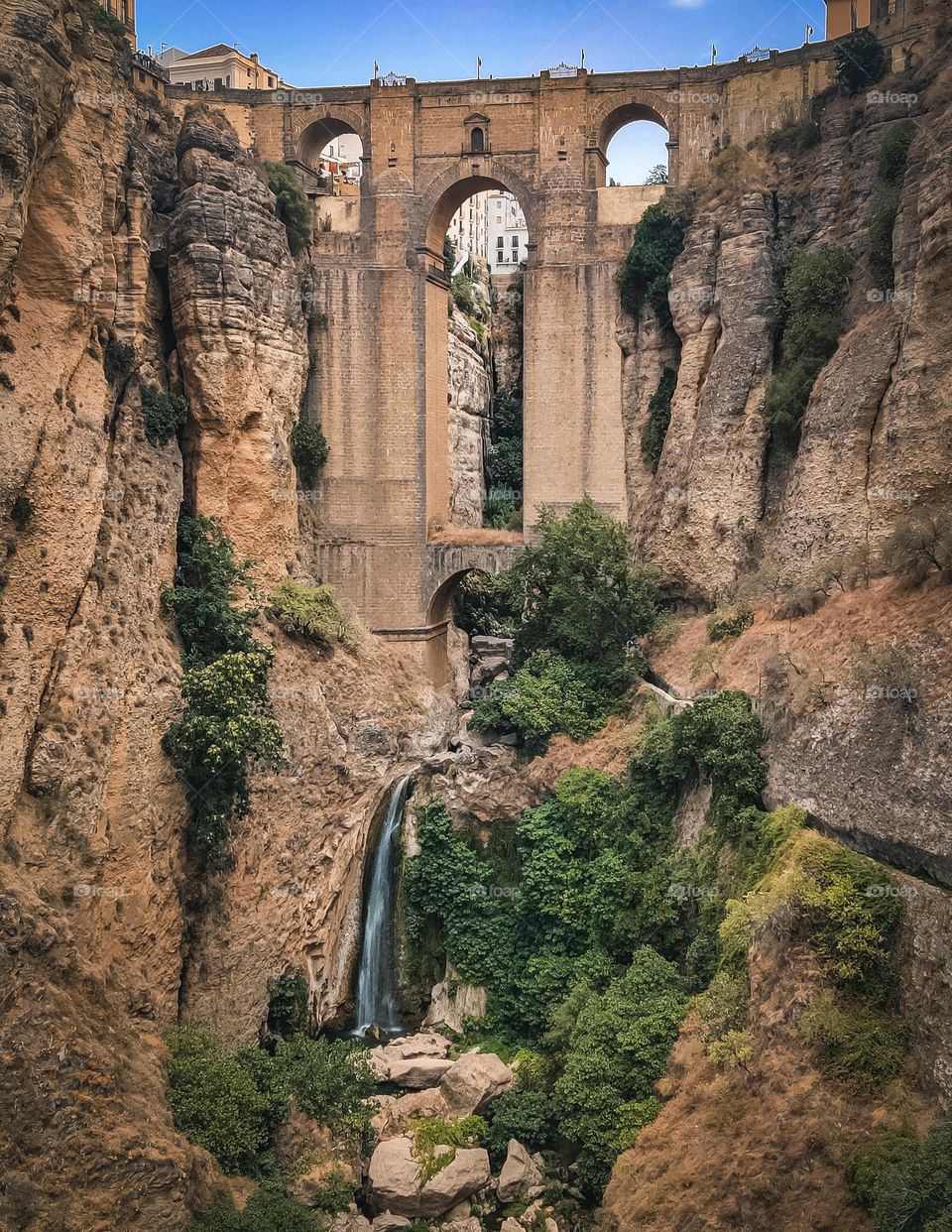 Ronda's famous Bridge, connecting two parts of the city, the old with the new.