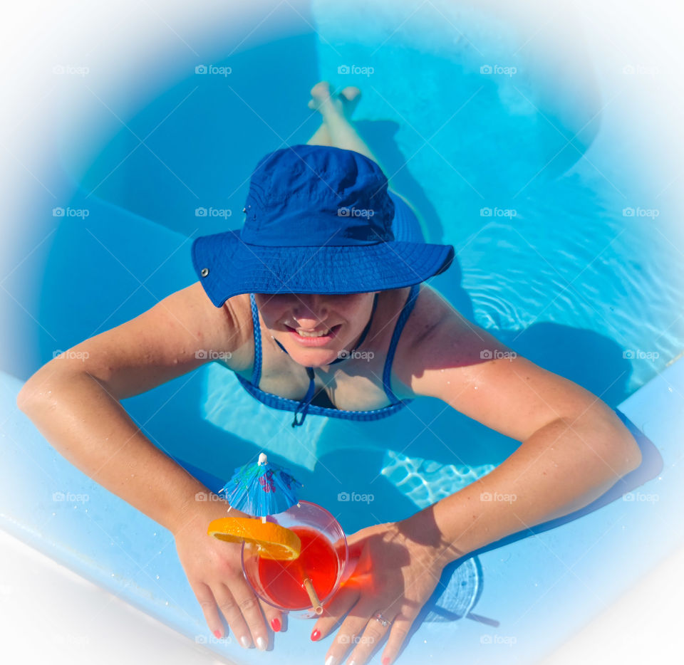 Cocktail time in the pool