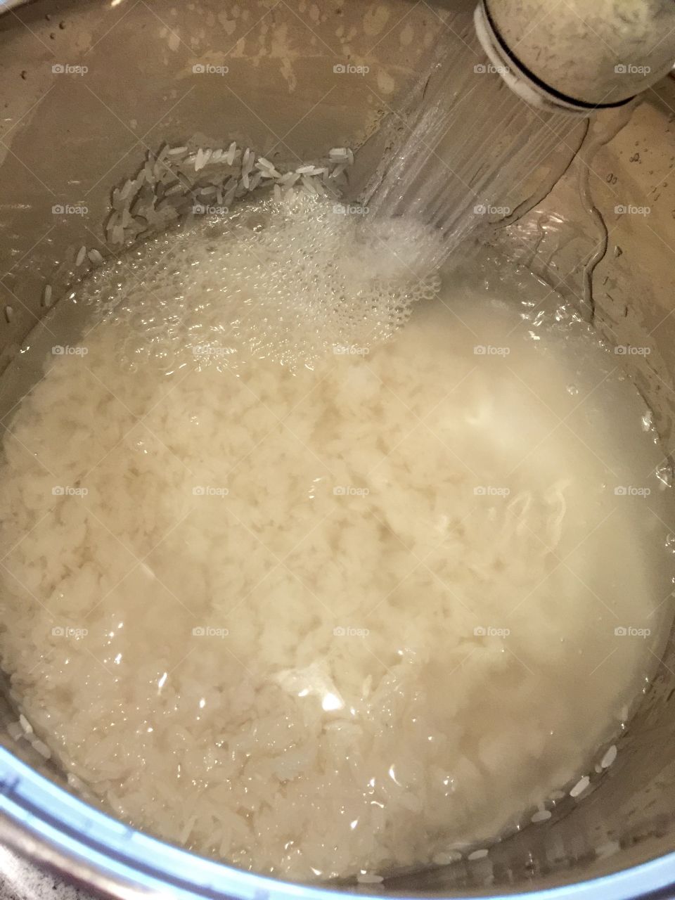 Washing rice 