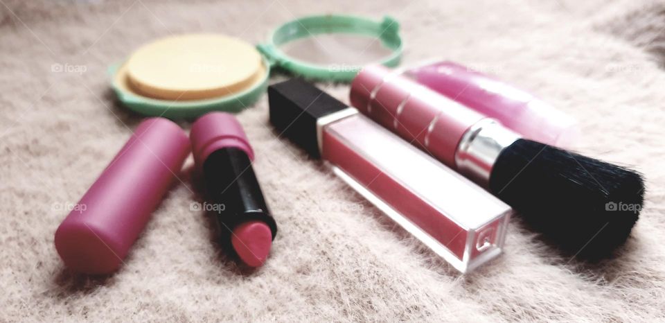 brush, gloss, lipstick, mirror, beautiful colors from day to day