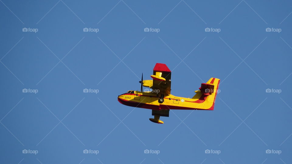 CL-215 Canadair. CL-215 Canadair