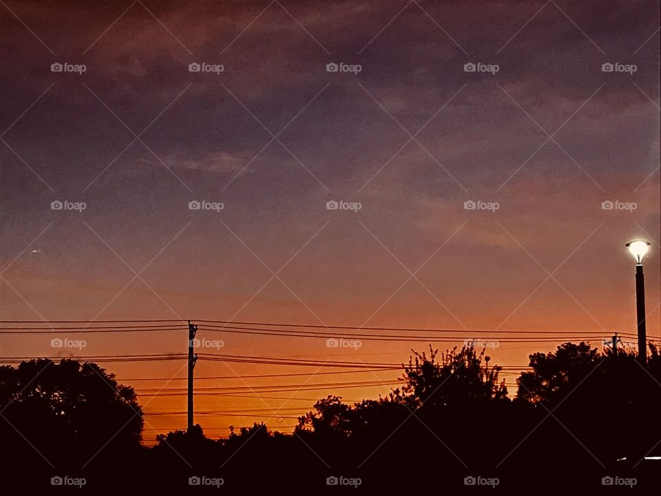 Ahh betting that the Strong Sun’s glow is Creeping up on the Horizon given the strong Colors of a Beautiful Morning. 