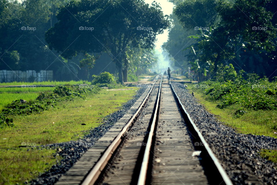 Last Train.Don't wana go home right now.