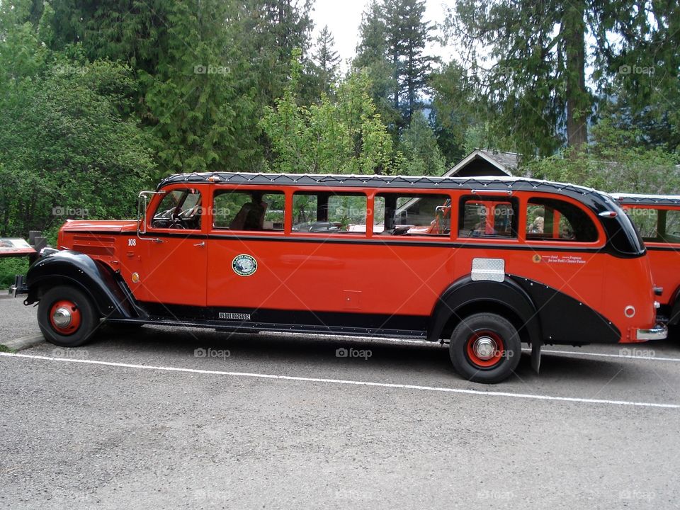 Glacier tour bus