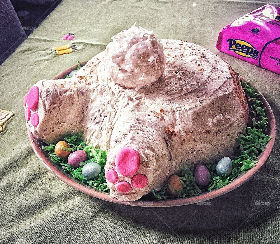 Bunny Butt Easter Cake