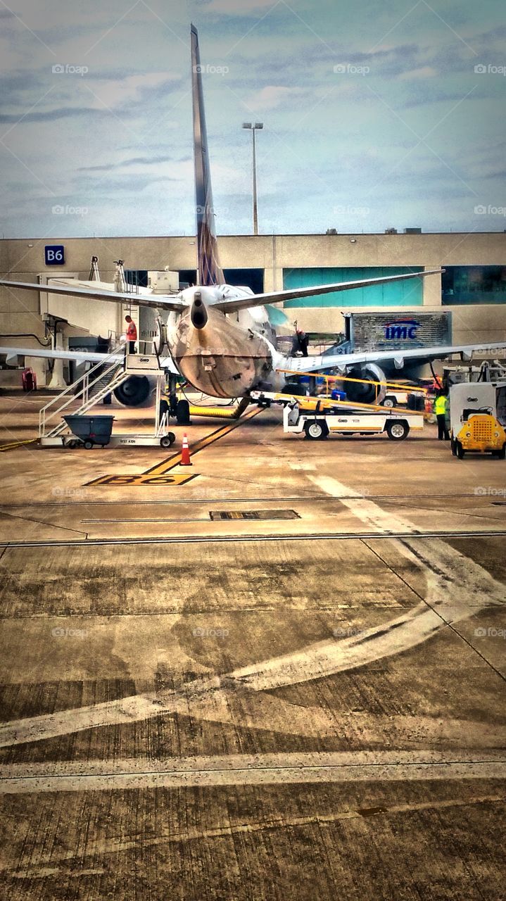 back end of a plane at the terminal... I thought it was cool..San Juan Puerto Rico