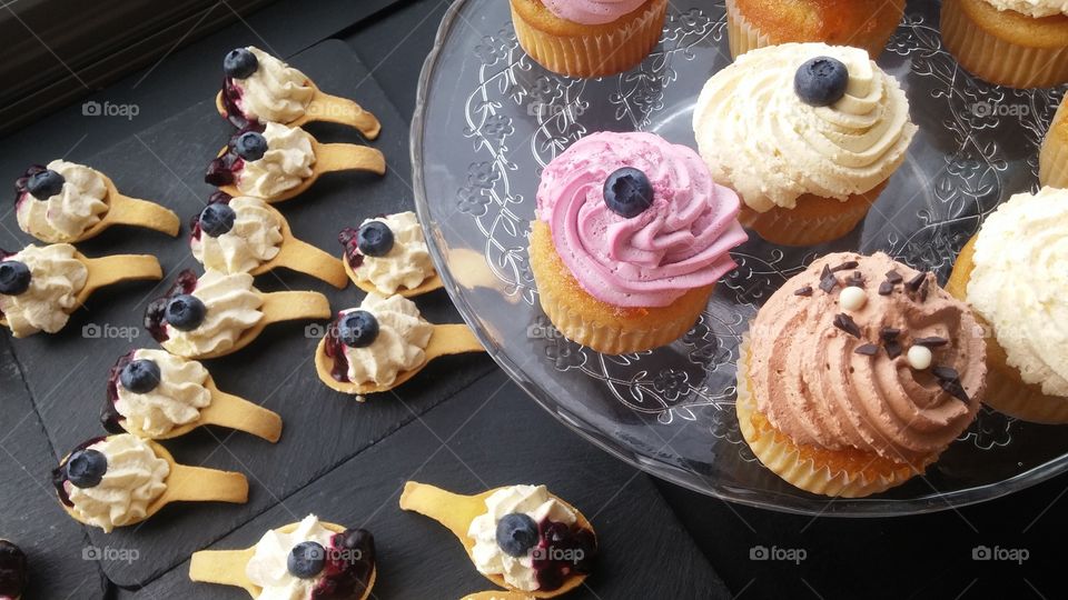 Were you to choose only one, would you have pink cupcakes or spoon sweets with blueberries on top?