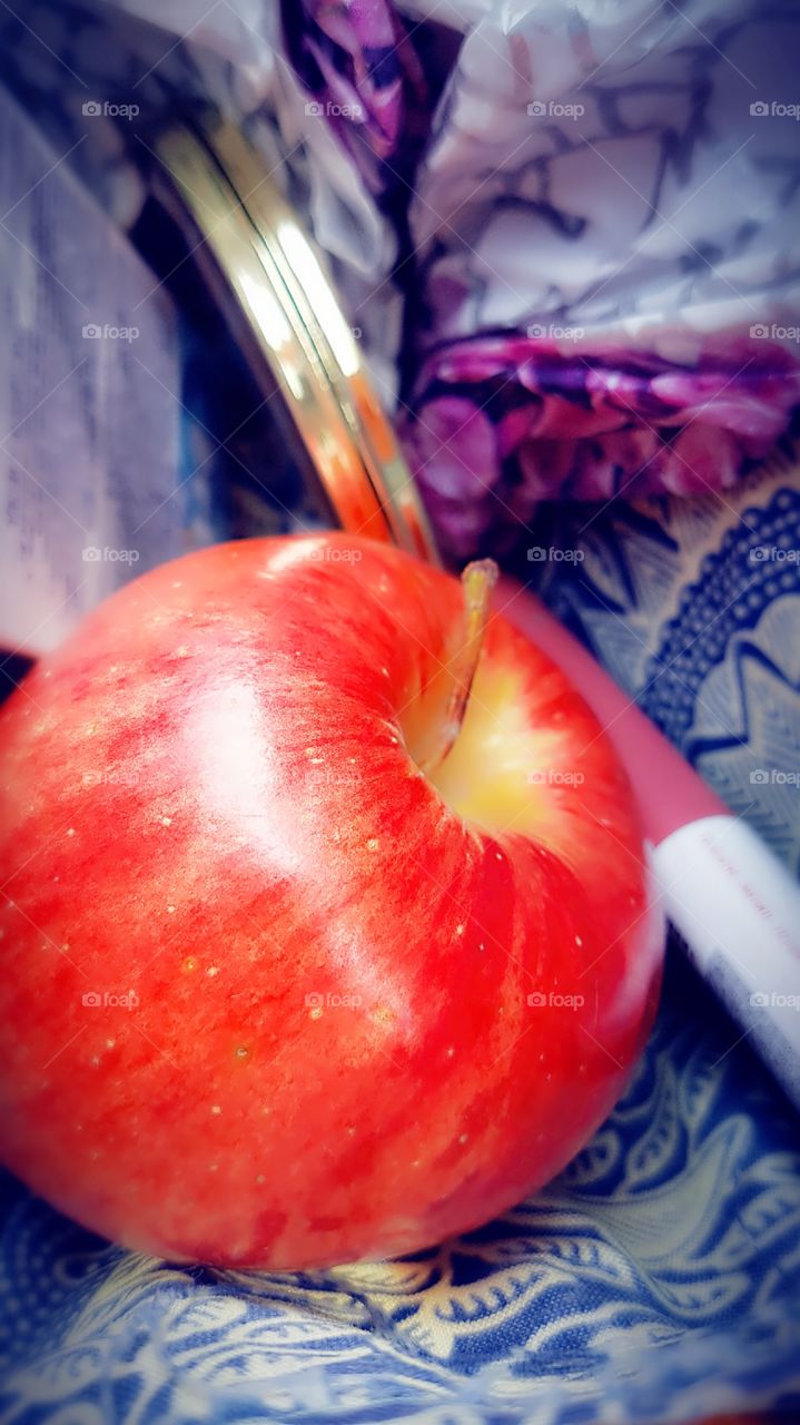 apple