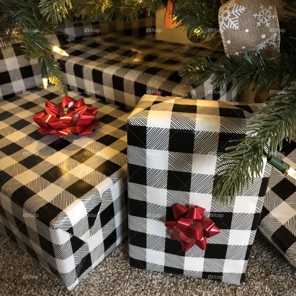 Plaid wrapping paper 
