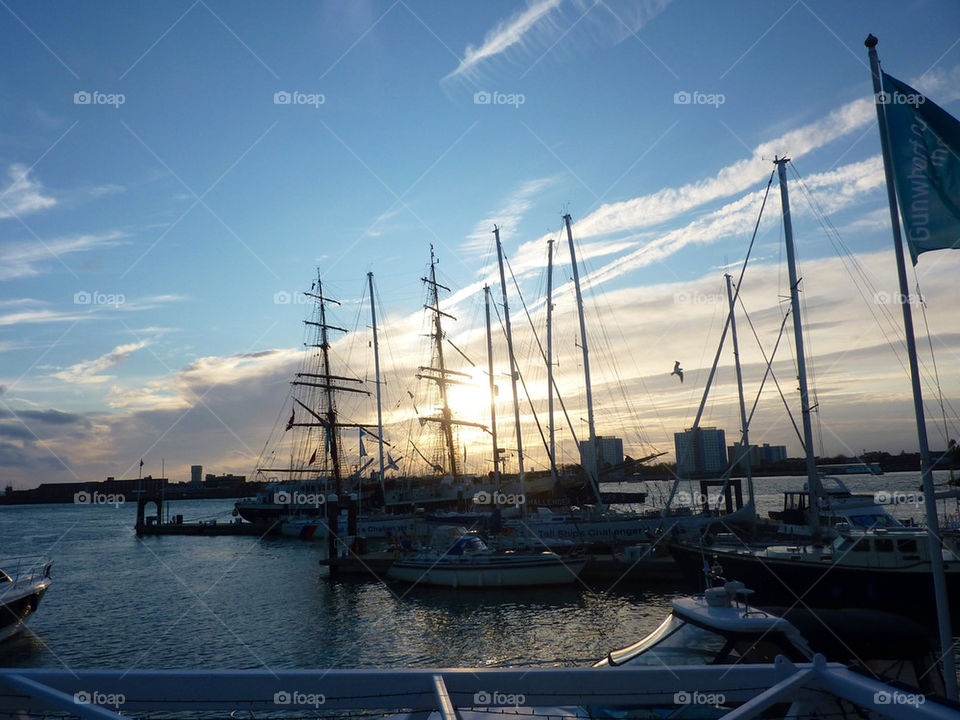 sunset boats portsmouth harbour by lizajones