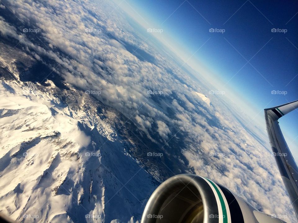 Mount Rainier from plane 