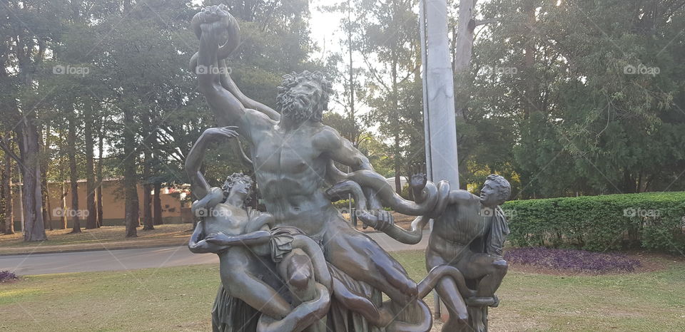 Estátua no Parque Ibirapuera