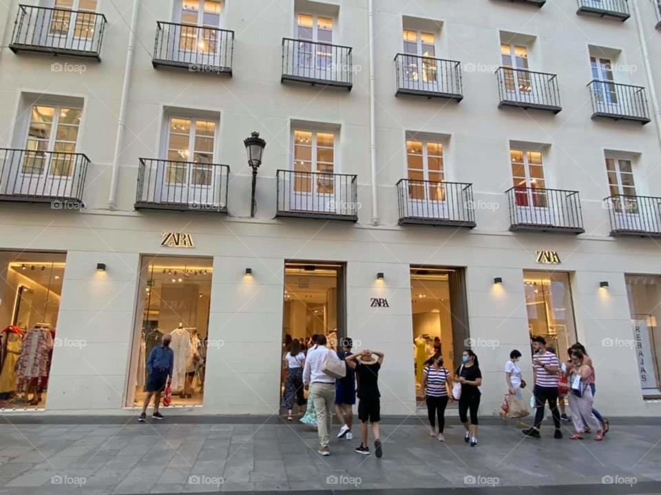 Zara Store